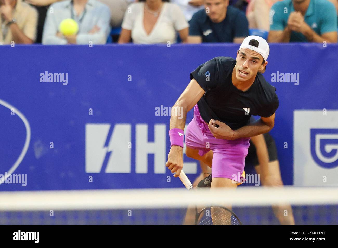 Pula, Kroatien. Juli 2024. Der argentinische Tennisspieler Francisco Cerundolo im Kampf gegen den italienischen Tennisspieler Lorenzo Musetti beim Grand Final der Blauen Lagune Croatia Open am 27. Juli 2024 in Umag, Kroatien. Foto: Srecko Niketic/PIXSELL Credit: Pixsell/Alamy Live News Stockfoto