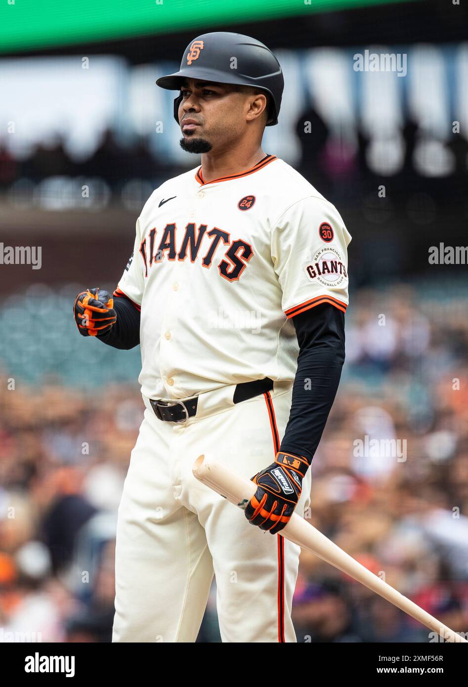 27. Juli 2024 San Francisco CA, USA San Francisco erste Basis LaMonte Wade Jr. (31) im Rahmen des MLB NL West Spiels zwischen den Colorado Rockies und den San Francisco Giants im Oracle Park San Francisco Kalifornien Thurman James/CSM Stockfoto