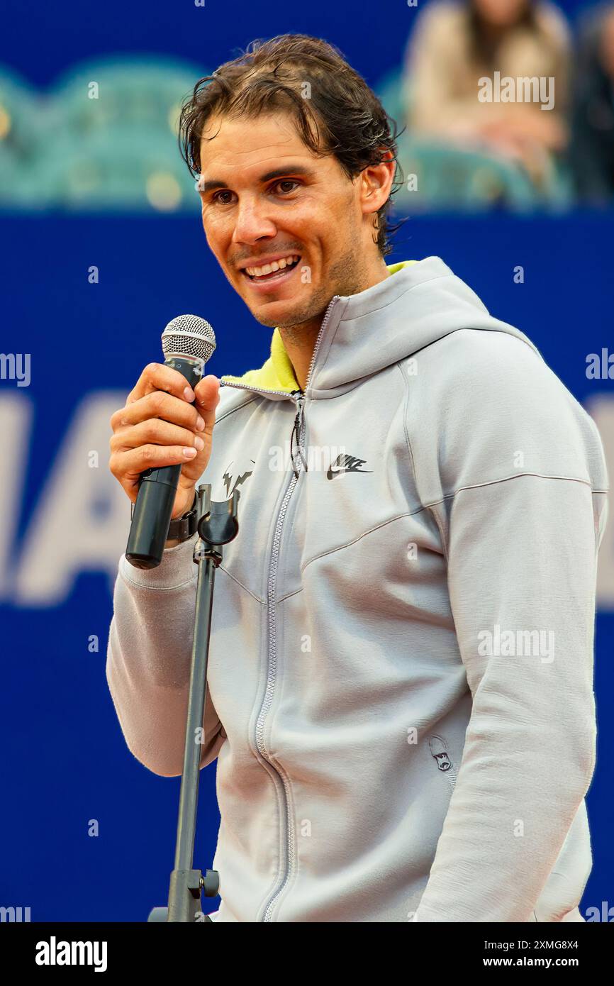 Rafa Nadal (Spanien) spielt ein ATP-Turnier auf dem Tonplatz. Stockfoto