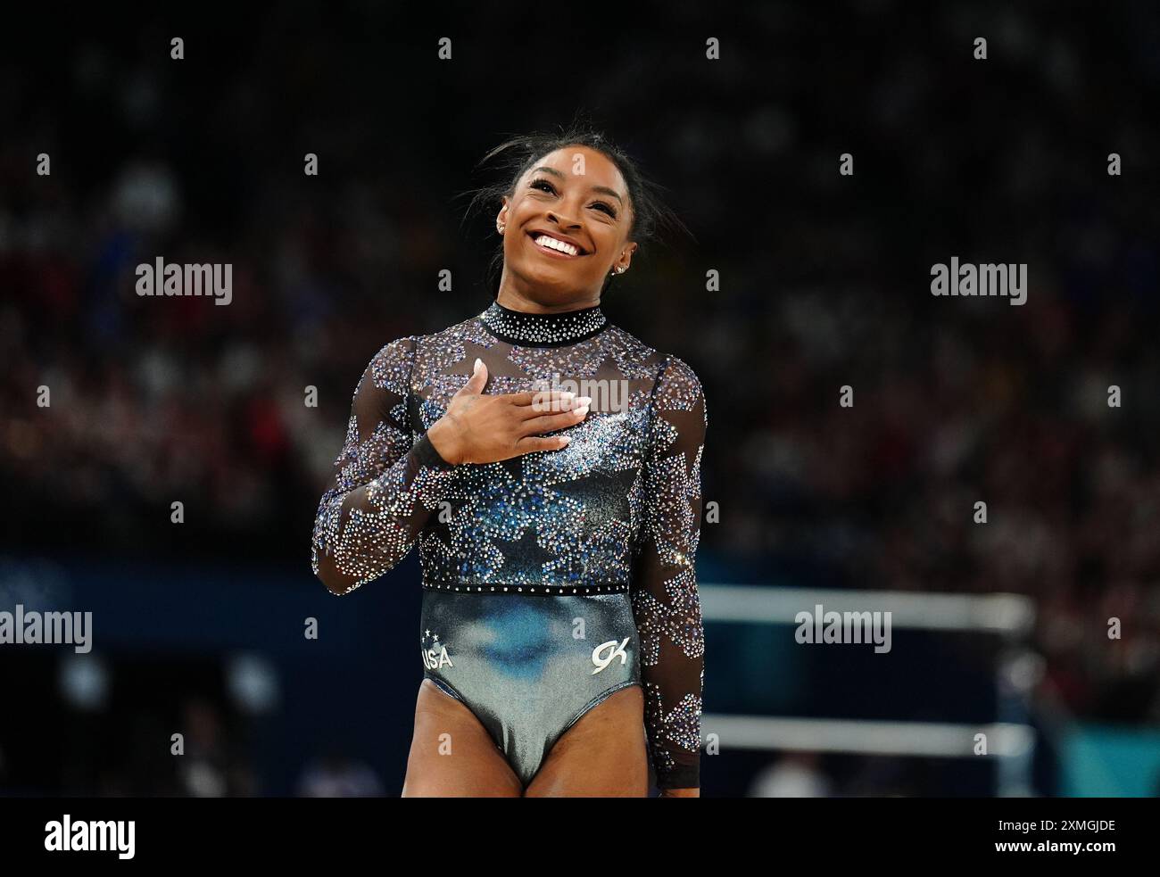 Simone Biles auf dem Balance Beam der USA während der Kunstturnen, der Frauenqualifikation in der Bercy Arena, am zweiten Tag der Olympischen Spiele 2024 in Paris. Bilddatum: Sonntag, 28. Juli 2024. Stockfoto