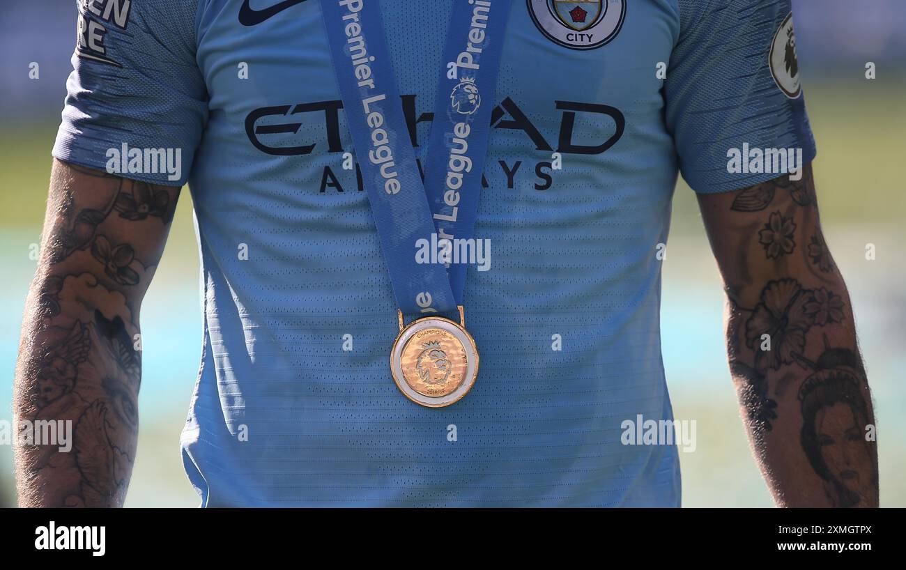 Manchester City feiert den Gewinn der Premier League-Trophäe nach dem englischen Premier League-Spiel zwischen Brighton und Hove Albion und Manchester City am 12. Mai 2019 in Brighton, Großbritannien Stockfoto