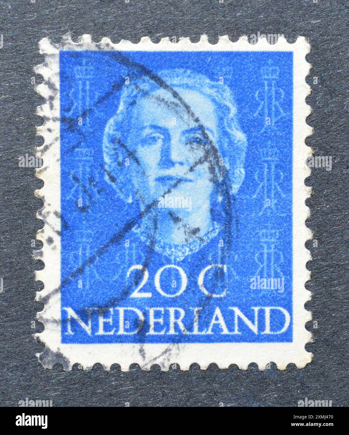 Niederlande - um 1950 : gestempelte Briefmarke, gedruckt von den Niederlanden, die Porträt der Königin Juliana, um 1950 zeigt. Stockfoto