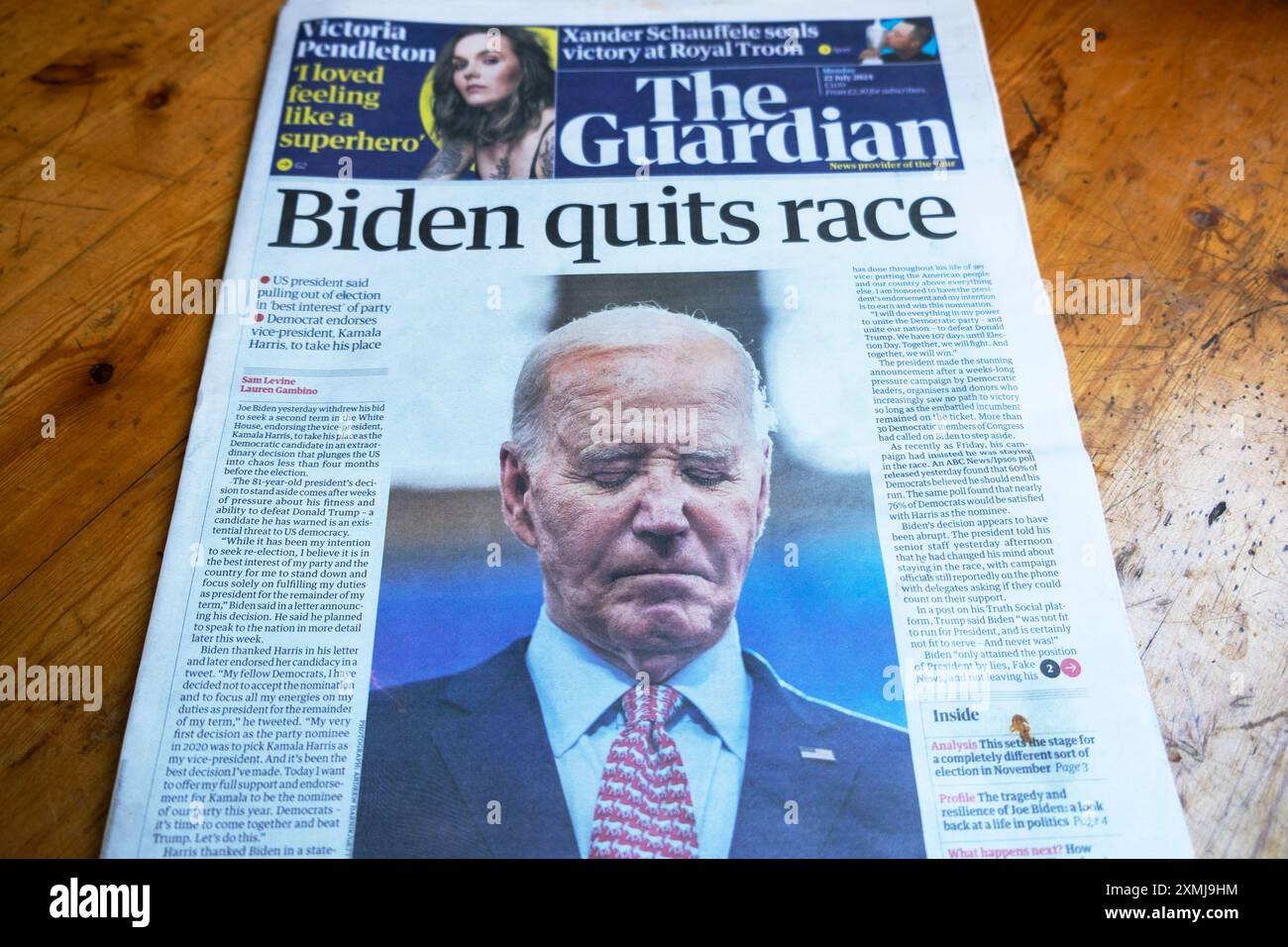 Präsident Joe „Biden quits Race“ Guardian Zeitung Schlagzeile Titelseite 22. Juli 2024 US Kamala Harris wahlartikel London England Großbritannien Großbritannien Stockfoto