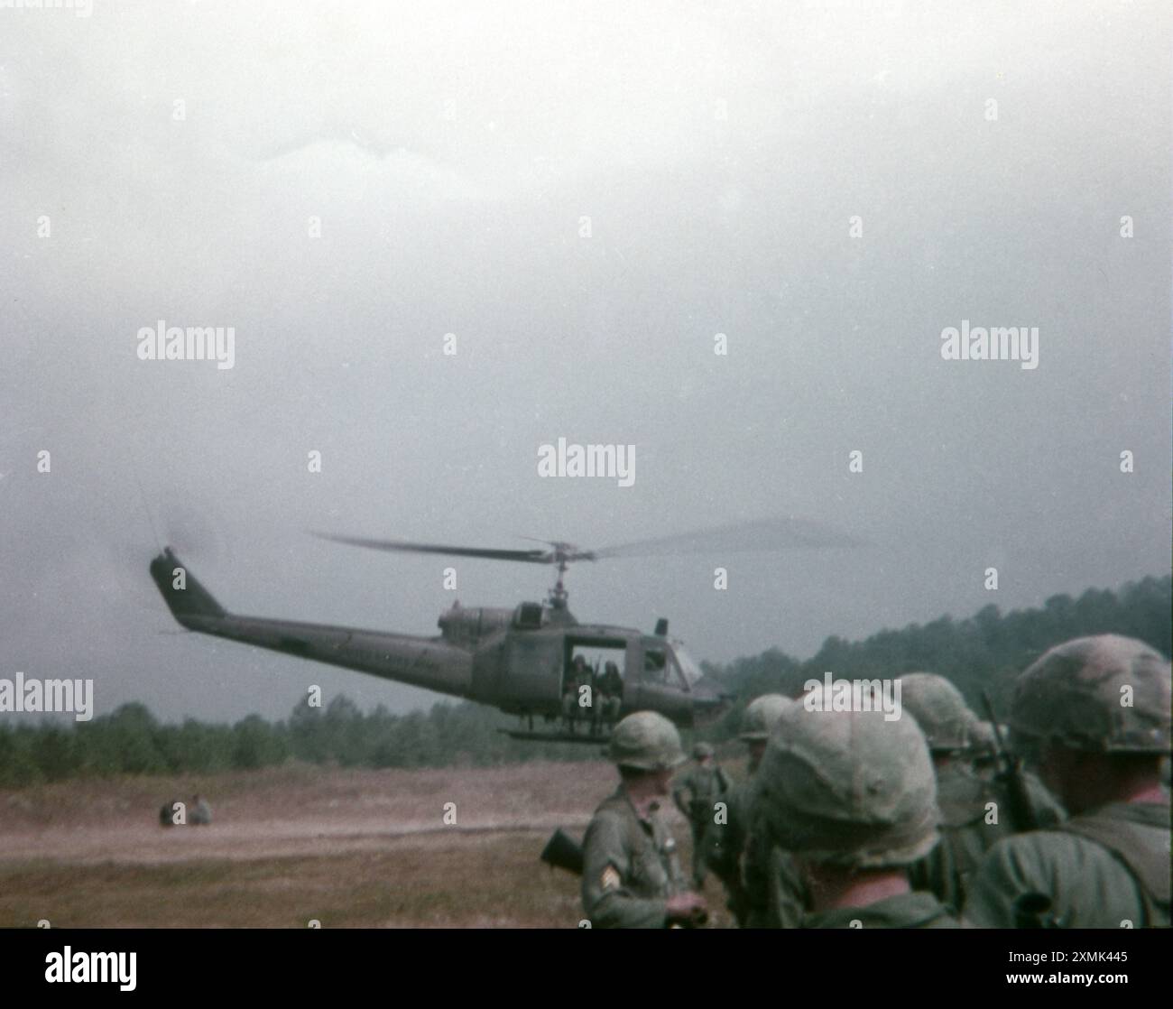 US ARMY / United States Army 75th Ranger Regiment Infanterie School Fort Benning 1968 - Bell UH-1C Huey - Vietnam Ära Stockfoto