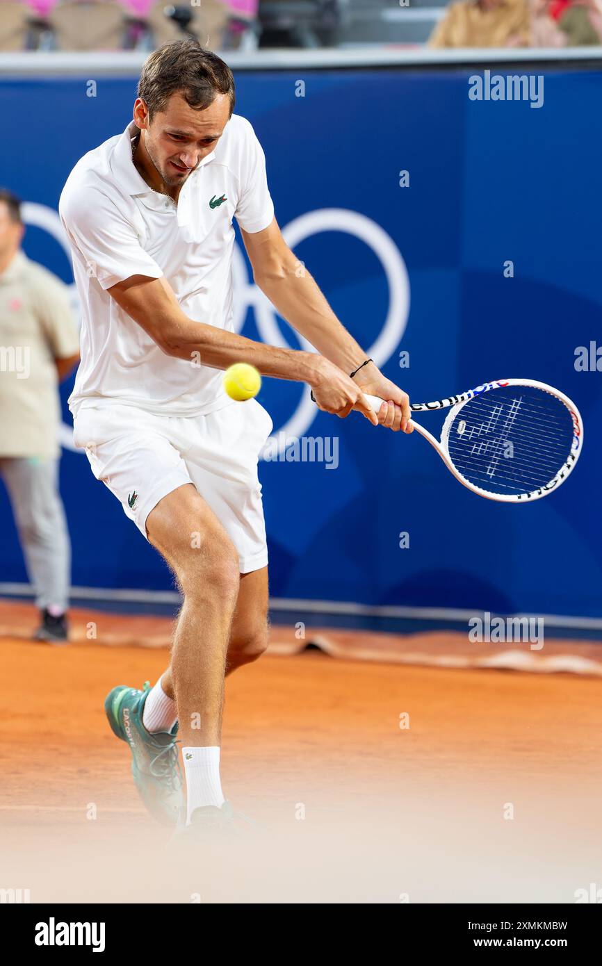 Paris, Frankreich. Juli 2024. PARIS, FRANKREICH - 28. JULI: Daniil Medwedew tritt 2024 am 28. JULI 2024 in Paris im Doppel der Männer an. (Foto: Joris Verwijst/BSR Agency) Credit: BSR Agency/Alamy Live News Stockfoto