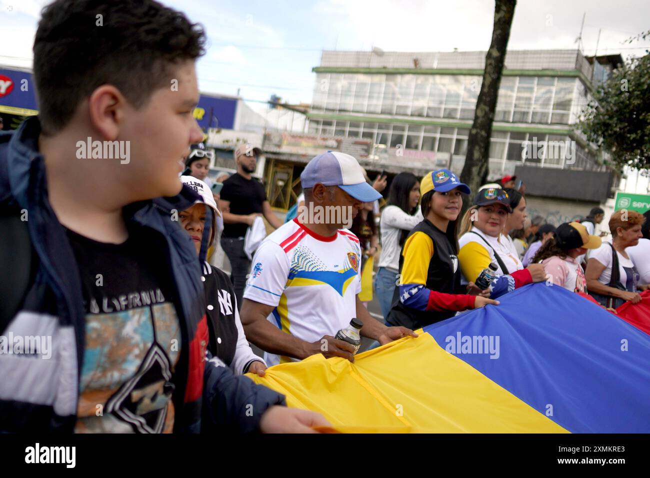 UIO POL MARCHAVENEZUELA Quito, 28. Juli 2024 venezolanische Bürger gehen auf die Straßen von Quito, um ihre Stimme über die Präsidentschaftswahlen im Nachbarland API JUAN RUIZ CONDOR POL UIO POL MARCHAVENEZUELA 36f618f67448a5526f597b3acabbc123 zu erheben Copyright: XJuanxRuizxCondorx Stockfoto