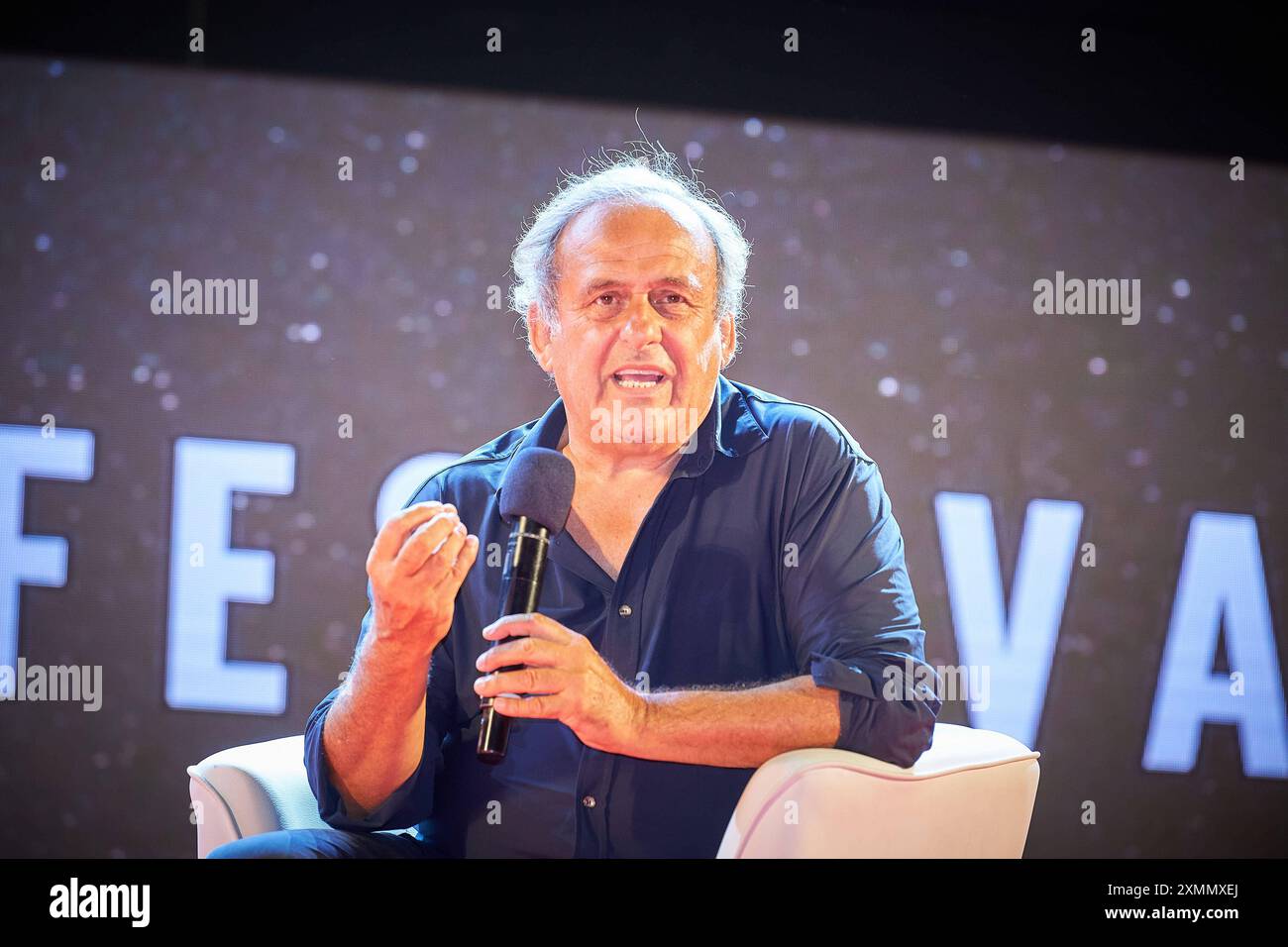 News - Michel Platini im Gespräch mit Federico Buffa beim Magna Grecia Film Festival Michel Platini im Gespräch mit Federico Buffa beim Magna Grecia Film Festival während Michel Platini im Gespräch mit Federico Buffa beim Magna Grecia Film Festival, News in Catanzaro, Italien, 28. Juli 2024 Catanzaro Area porto Catanzaro Italien Copyright: xAntonioxMoniacix/xLiveMediax LPN 1460723 Stockfoto