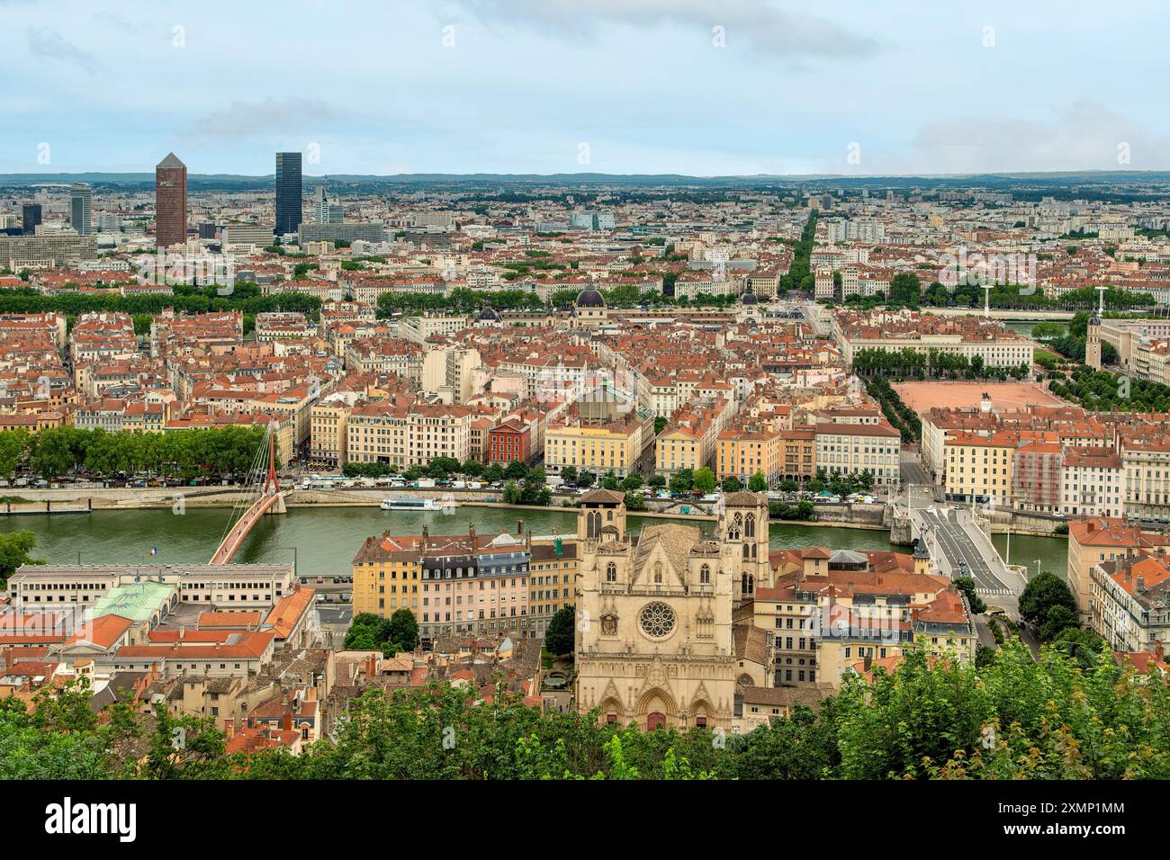 Blick auf die Stadt von der Basilique Notre-Dame de Fourviere, Lyon, Rhone, Frankreich Stockfoto