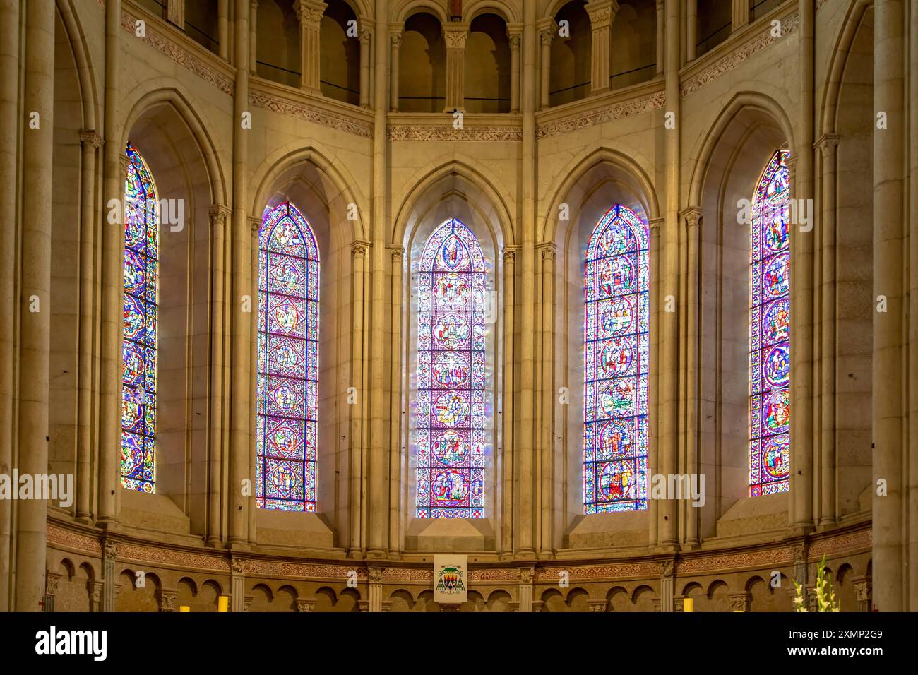 Buntglasfenster, Cathedrale Saint Jean Baptiste, Lyon, Rhone, Frankreich Stockfoto Buntglasfenster, Cathedrale Saint Jean Baptiste, Lyon, Rhone, Frankreich Stockfoto