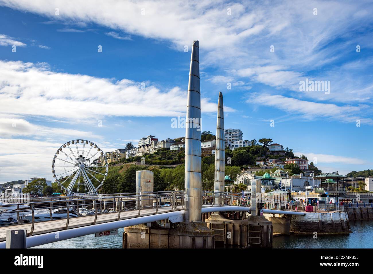 Torquay Marina Lift Bridge am Hafen von Torquay in Devon, England, Großbritannien Stockfoto