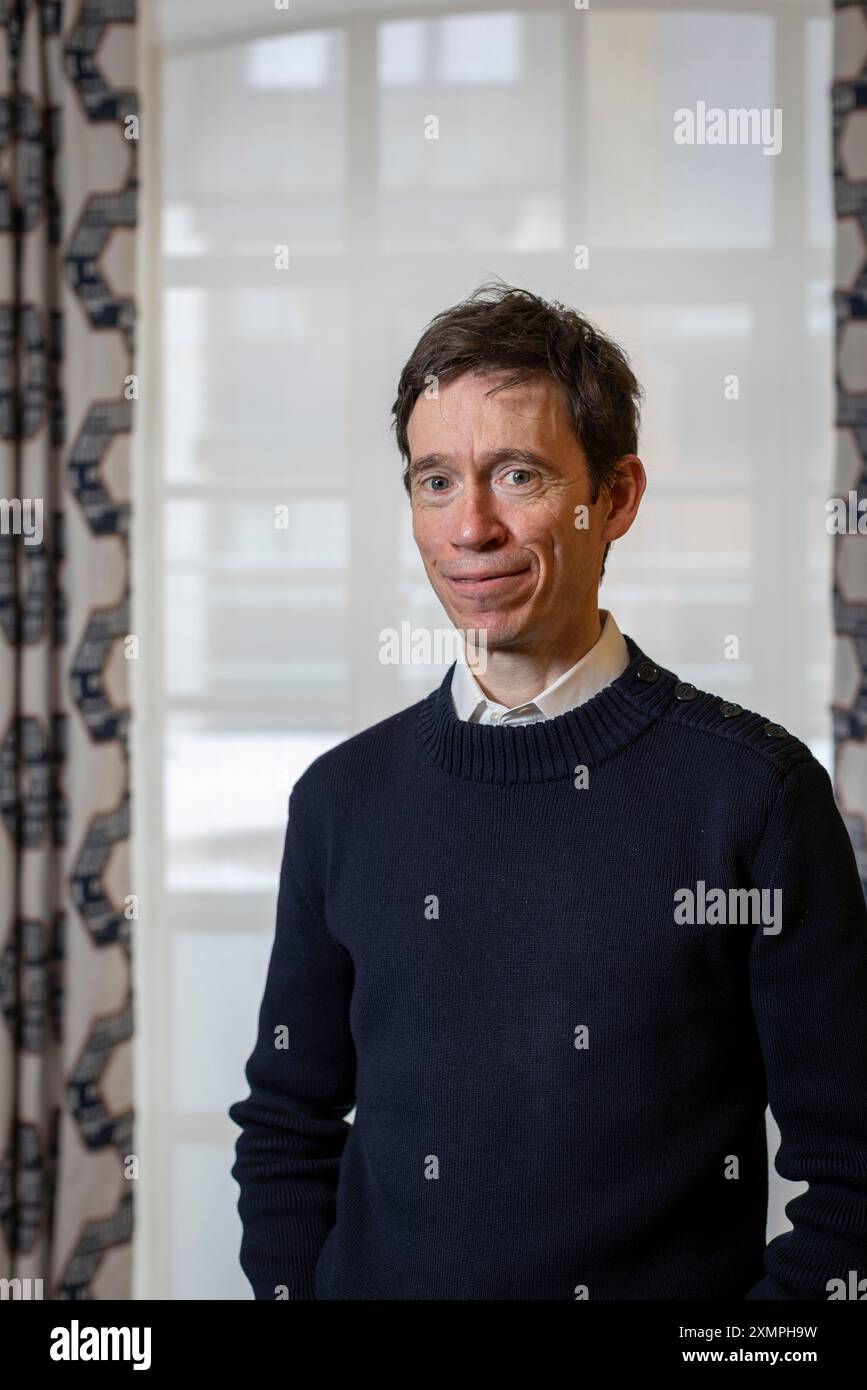 Rory Stewart, britischer Wissenschaftler, Fernsehsender, Schriftsteller und ehemaliger Diplomat und Politiker, fotografiert im Juli 2024 in London Stockfoto