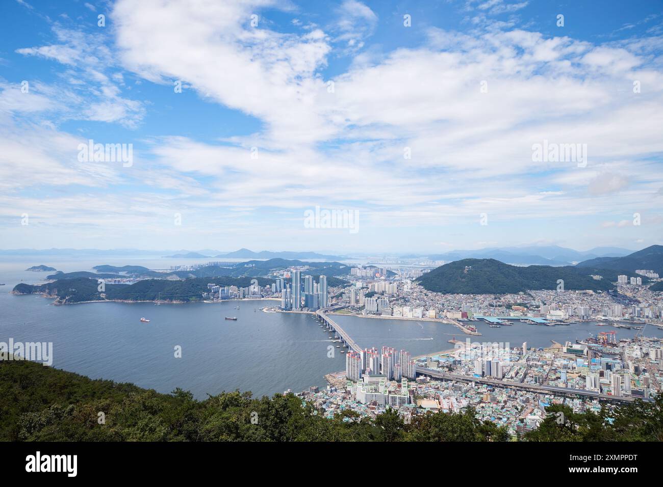 Landschaft der Namhang-Brücke in Busan Stockfoto