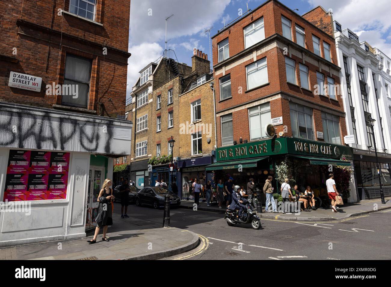 Ecke D'Arblay Street und Berwick Street im Herzen des Londoner Stadtteils Soho, benannt nach Frances Burney (Madame d'Arblay), England, Großbritannien Stockfoto