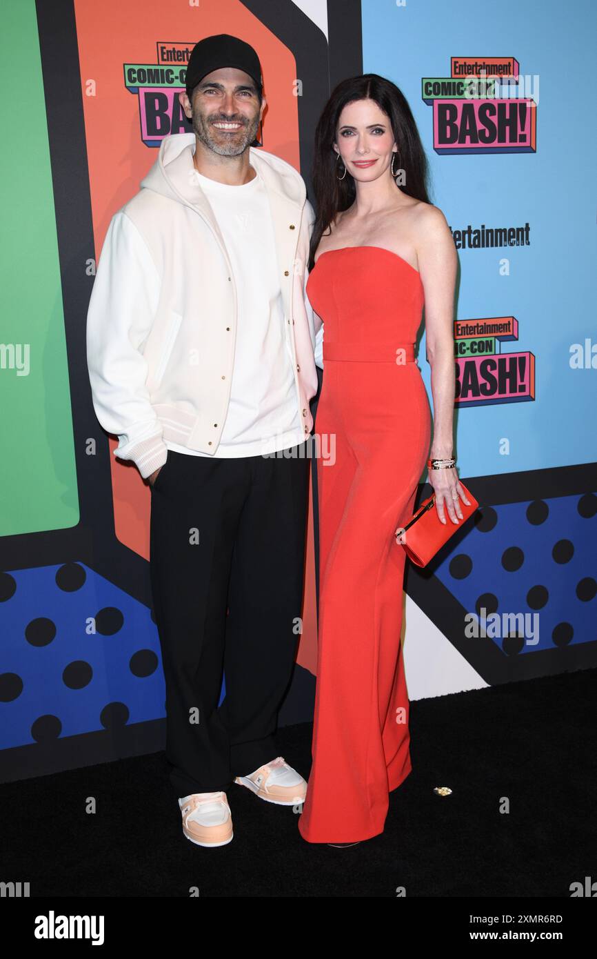 27. Juli 2024: San Diego, Kalifornien: Tyler Hoechlin und Elizabeth Bitsie Tulloch. Unterhaltung Weeklyâ Comic-Con Bash findet im WAGEN DES Hard Rock Hotels statt. (Kreditbild: © Charlie Steffens/AdMedia via ZUMA Press Wire) NUR REDAKTIONELLE VERWENDUNG! Nicht für kommerzielle ZWECKE! Stockfoto