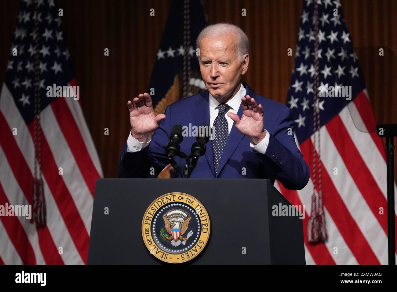 Austin, Texas, USA. Juli 2024. US-Präsident JOE BIDEN hält am 29. Juli 2024 in der Lyndon Baines Johnson Library in Austin die Grundsatzrede zum 60. Jahrestag der Unterzeichnung des Civil Rights Act durch LBJ im Jahr 1964. Biden warnte vor der Bedrohung der Demokratie, wenn Donald Trump zufällig eine zweite Amtszeit gewinnt. (Kreditbild: © Bob Daemmrich/ZUMA Press Wire) NUR REDAKTIONELLE VERWENDUNG! Nicht für kommerzielle ZWECKE! Stockfoto