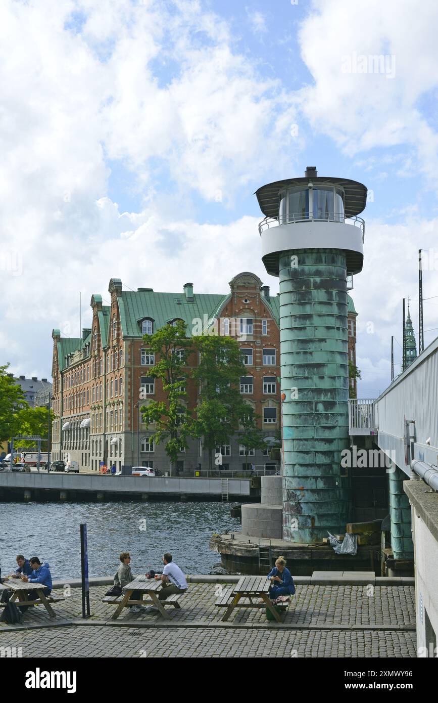 Knippelsbro Brücke über den Kanal in Richtung Christianshavn Stadtteil Kopenhagen, Dänemark, Skandinavien. Stockfoto