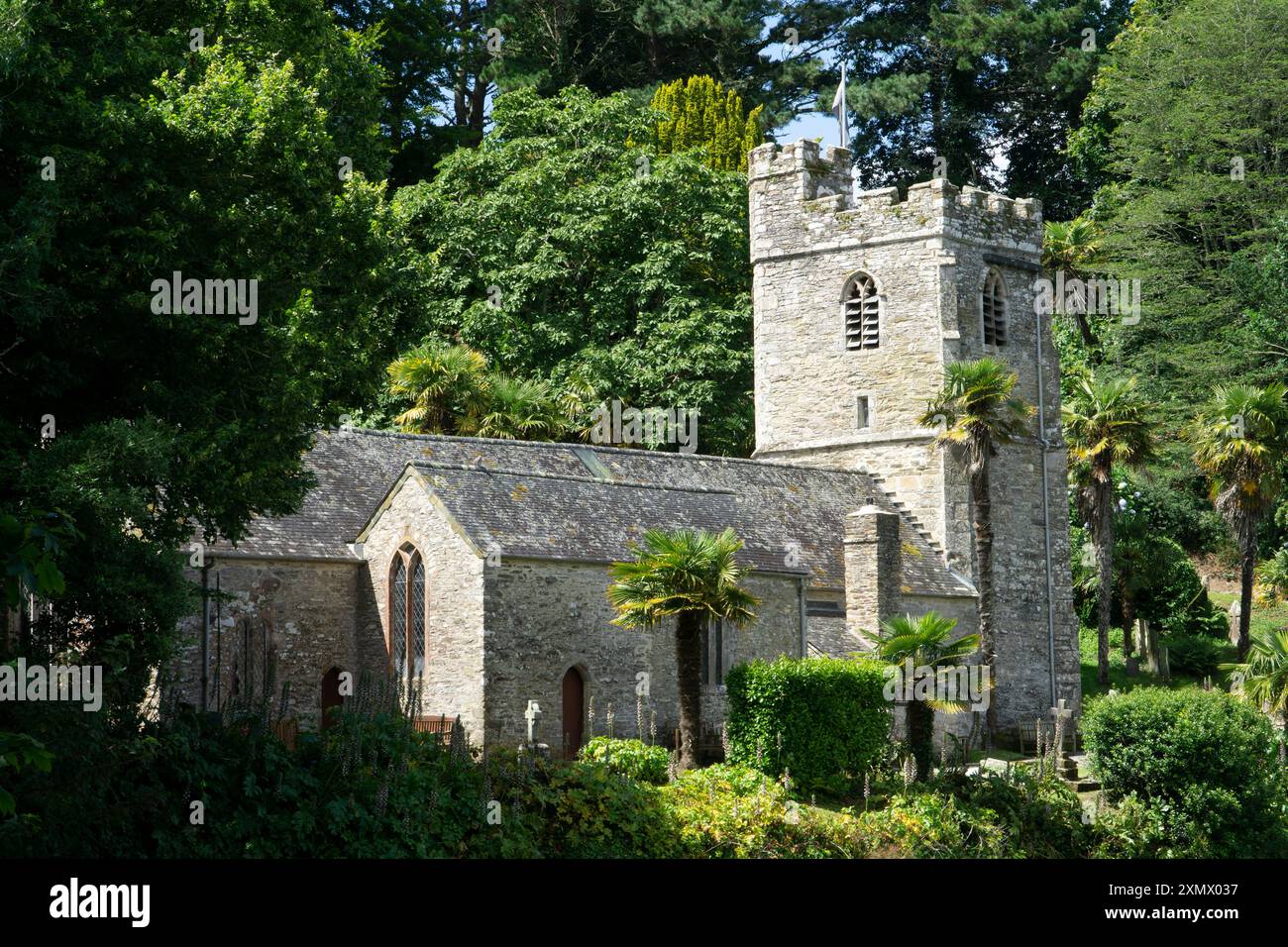 st. Justs in roseland Conrwall Chruch Kapelle Friedhof Nachrichten hängen von Zweigen Stockfoto