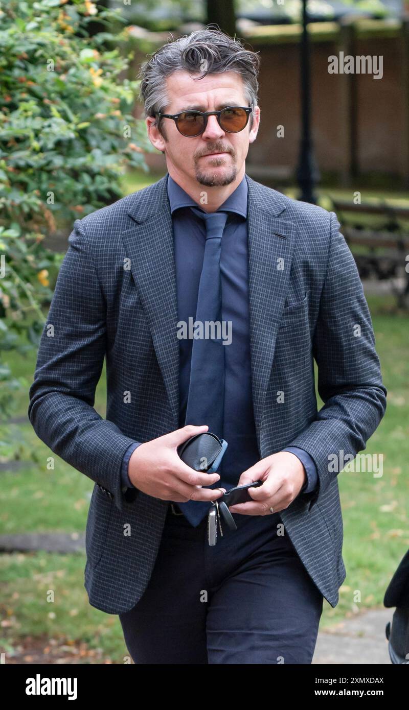 Joey Barton kommt im Warrington Combined Crown and Magistrates Court Centre an, wo er wegen böswilliger Kommunikationsdelikte beschuldigt wird. Die Anklage betrifft Tweets, die er über den Fußballexperten Eni Aluko während eines FA-Cup-Spiels schickte, das sie für die BBC im Januar kommentierte. Bilddatum: Dienstag, 30. Juli 2024. Stockfoto