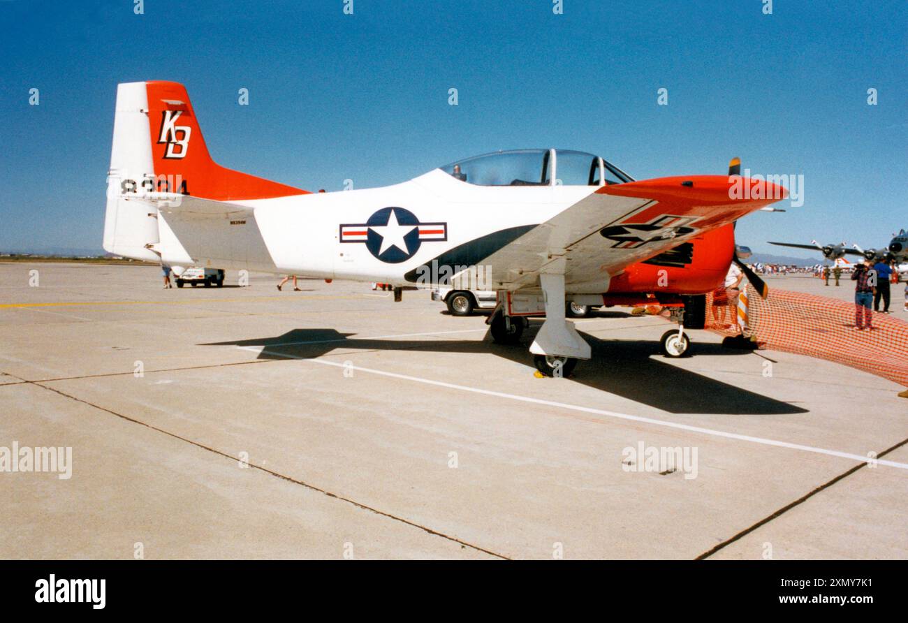 Nordamerikanischer T-28B Trojaner N394W Stockfoto