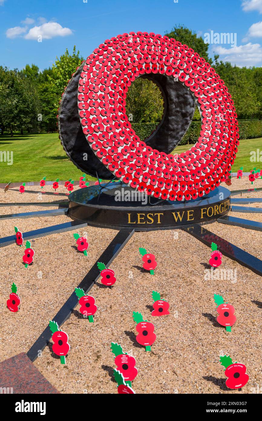 National Memorial Arboretum, Ort des National Remembrance in Alrewas, in der Nähe von Lichfield, Staffordshire, Großbritannien - Royal British Legion Never Forget Memorial Stockfoto