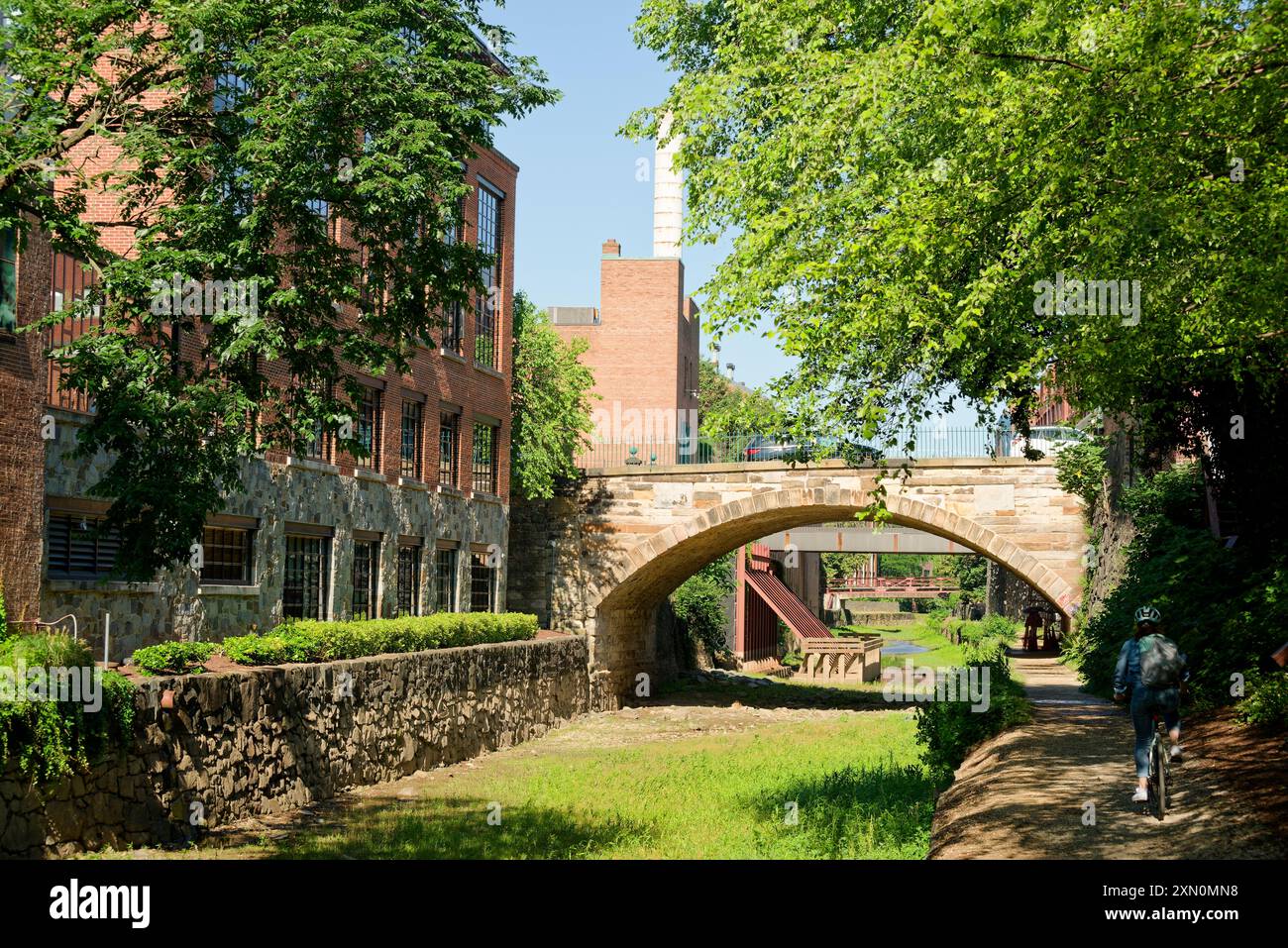 Das Georgetown-Viertel Washington DC, ein stillgelegter Kanal im Vordergrund. Stockfoto