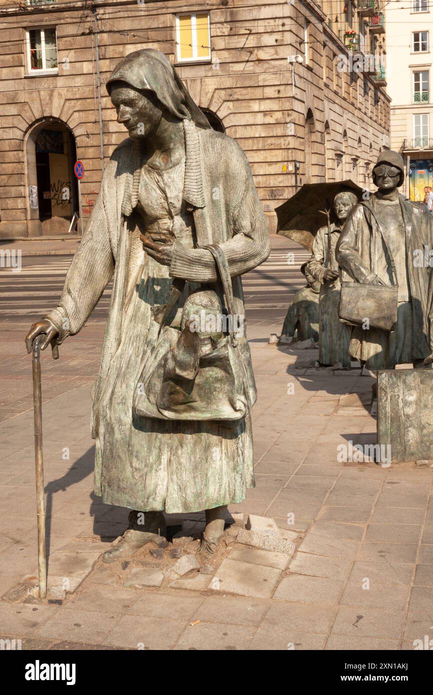 Passage, Denkmal des anonymen Passanten, an der Kreuzung von Piłsudski und Świdnicka in Breslau in Polen in Europa Stockfoto