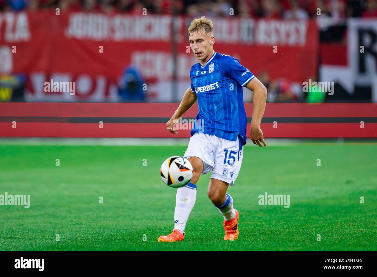 Michal Gurgul aus Lech wurde während des Polnischen PKO Ekstraklasa League-Spiels zwischen Widzew Lodz und Lech Poznan im Widzew Lodz Municipal Stadium gesehen. Endergebnis: Widzew Lodz 2:1 Lech Poznan. (Foto: Mikolaj Barbanell / SOPA Images/SIPA USA) Stockfoto