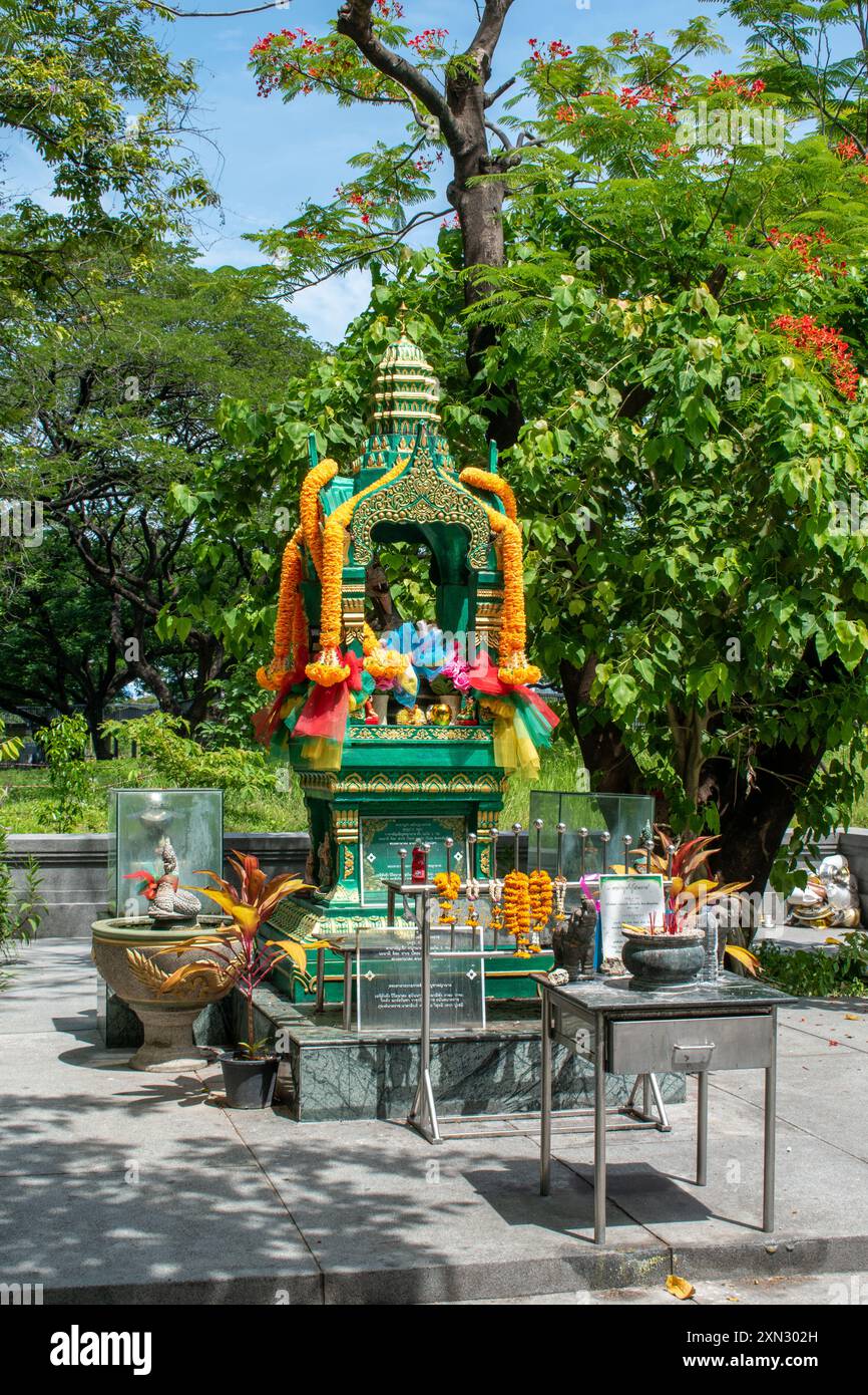 Benjakitti Park der größte Wanderpark in Bangkok, es gibt auch einen Hundepark und wenn Sie gerne spazieren gehen oder mit dem Fahrrad fahren, werden Sie dieses Hotel lieben Stockfoto