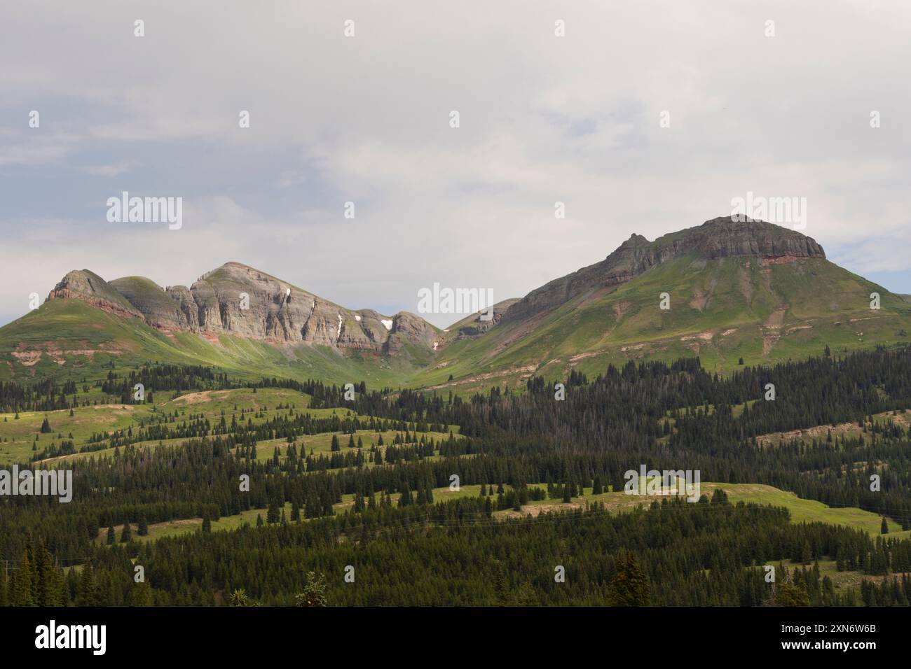 Ein malerischer Blick auf den Molas Pass in den San Juan Mountains in Colorado. Stockfoto