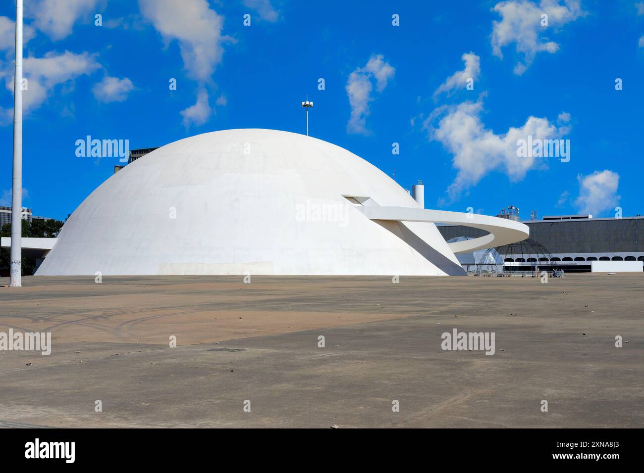 Nationalmuseum Honestino Guimaraes, entworfen von Oscar Niemeyer, Weltkulturerbe, Brasilia, Bundesbezirk, Brasilien Stockfoto