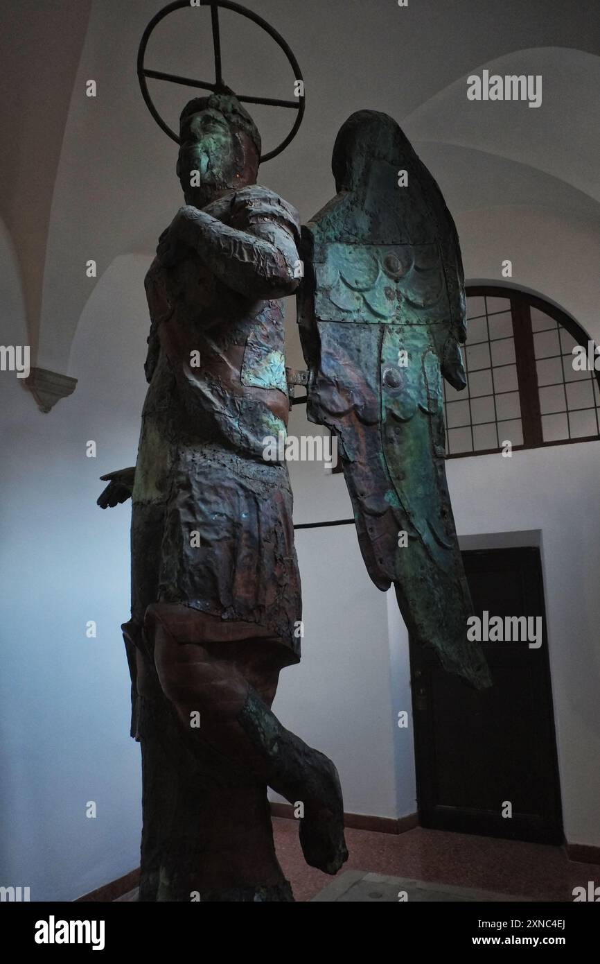 Engel, Heiliger, Statue aus Kupfer in den Gängen von San Giorgio Maggiore, ein ursprünglicher Engel vom Dach von San Giorgio Maggiore, Venedig Stockfoto