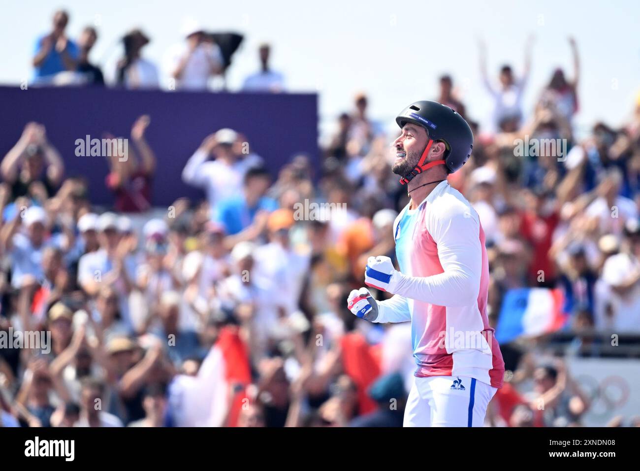 Versailles, Frankreich. 31. Juli 2024. Olympia, Paris 2024, Radfahren, BMX, Freestyle, Men, Final, Anthony Jeanjean aus Frankreich jubel.t Credit: Sina Schuldt/dpa/Alamy Live News Stockfoto