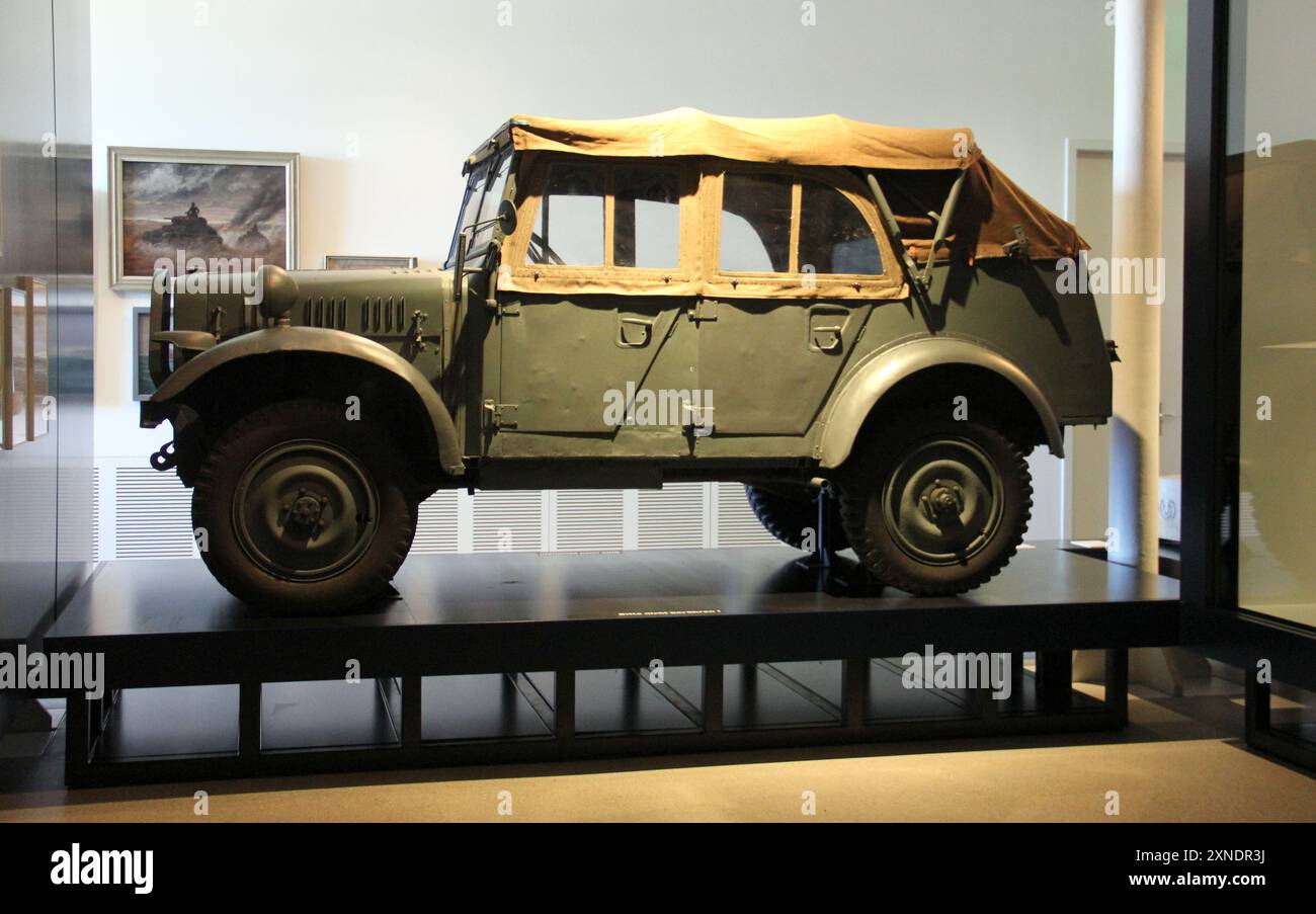 Stoewer Kfz.1, Geländewagen aus dem Zweiten Weltkrieg, ausgestellt im Museum für Militärgeschichte der Bundeswehr, Dresden Stockfoto