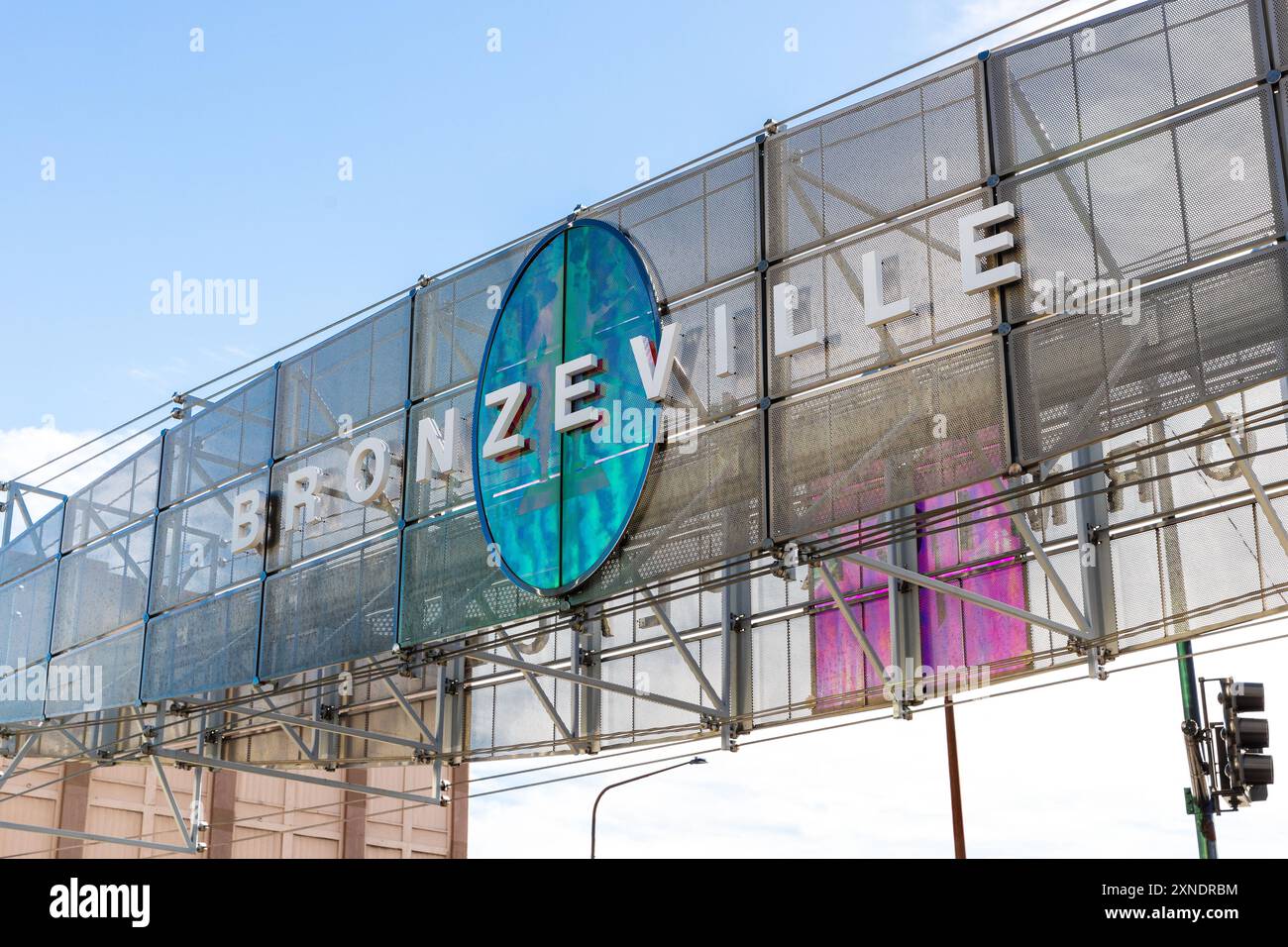 Bronzeville ist ein historisches afroamerikanisches Viertel in Chicago mit dem Spitznamen „Black Metropolis“, das Kunst, Musik, Wahrzeichen und Kultur bietet. Stockfoto