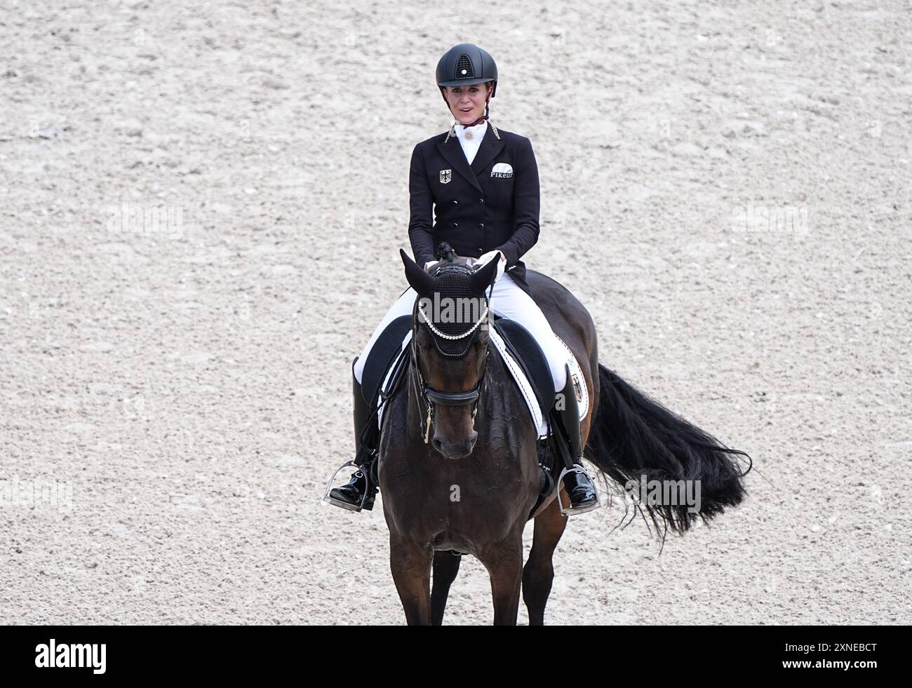 Versailles, Frankreich. 31. Juli 2024. Jessica von Bredow-Werndl aus Deutschland mit dem Pferd TSF Dalera BB tritt am 2. Tag der Dressur bei den Olympischen Spielen 2024 in Versailles, Frankreich, am 31. Juli 2024 an. Quelle: Yang Lei/Xinhua/Alamy Live News Stockfoto