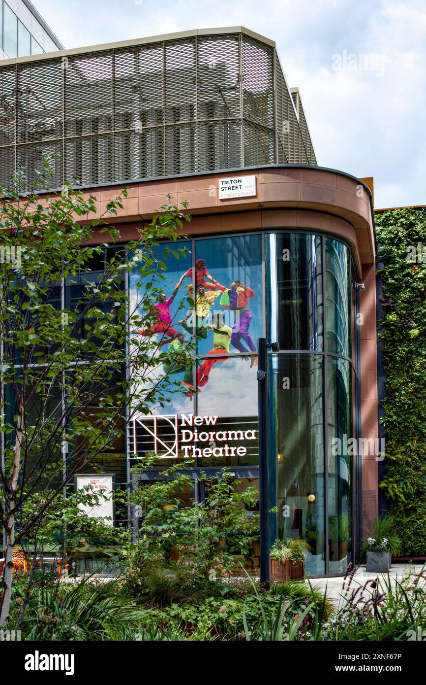 New Diorama Theatre, Regent’s Place, Euston Road, Borough of Camden, London, England, Großbritannien Stockfoto
