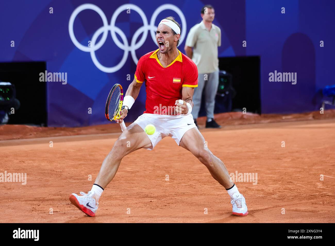 Paris, Frankreich, 31. Juli 2024. Rafael Nadal (Spanien MenÕs) reagierte bei den Olympischen Spielen 2024 in Paris am 31. Juli 2024 im Roland Garros in Paris, Frankreich, bei den Dubletten-Viertelfinalen Carlos Alcaraz und Rafael Nadal (Spanien) gegen Austin Krajcek und Rajeev RAM (USA). Quelle: Pete Dovgan/Speed Media/Alamy Live News Stockfoto