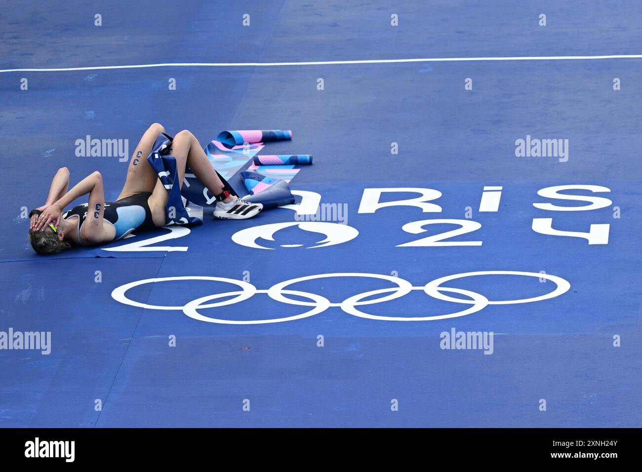 Paris, Frankreich. Kredit: MATSUO. 31. Juli 2024. BEAUGRAND Cassandre (FRA) Triathlon : Frauen bei den Olympischen Spielen 2024 in Paris in Pont Alexandre. Kredit: MATSUO . K/AFLO SPORT/Alamy Live News Stockfoto