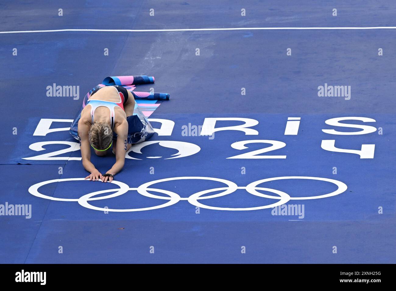Paris, Frankreich. Kredit: MATSUO. 31. Juli 2024. BEAUGRAND Cassandre (FRA) Triathlon : Frauen bei den Olympischen Spielen 2024 in Paris in Pont Alexandre. Kredit: MATSUO . K/AFLO SPORT/Alamy Live News Stockfoto