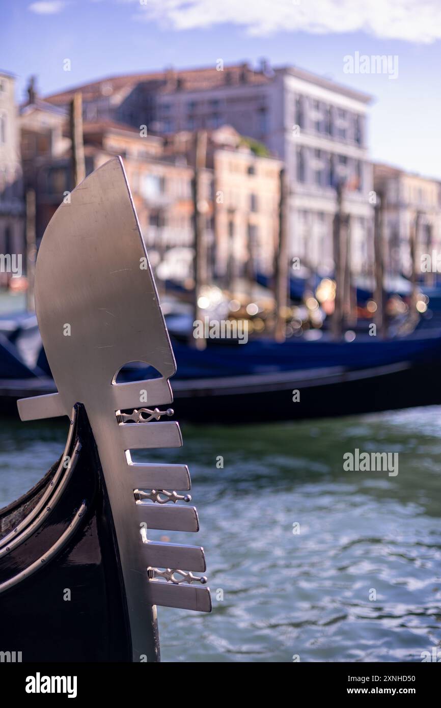 Traditionelle Gondel in Venedig Waterways, Italien Stockfoto