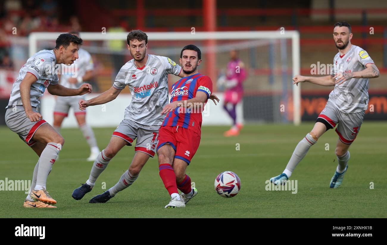 Jack Roles in Crawley Town, Jeremy Kelly in Crawley Town und Scott Malone in Crawley Town Stockfoto