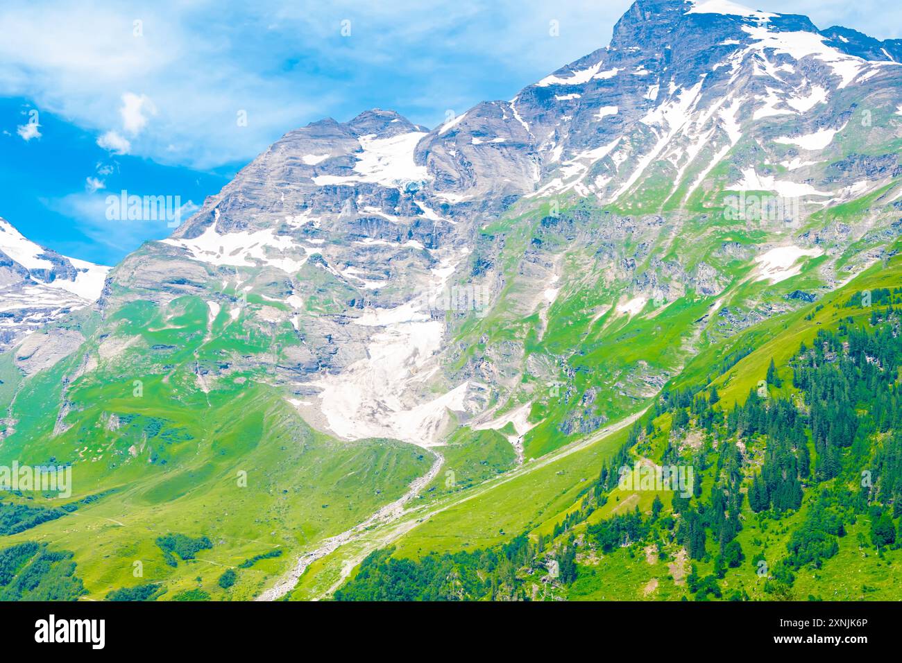 Wunderschöne Berglandschaft in Österreich. Stockfoto