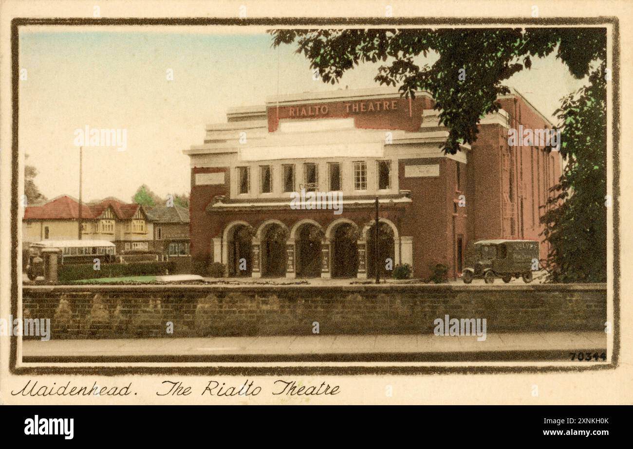 Frühe Postkarte des RIALTO THEATRE, Bridge Avenue, Maidenhead, Berkshire, England Kino/Kino, das am 31. Oktober 1927 ab August 1928 ein UNION CINEMA eröffnete und im Oktober 1937 von Associated British Cinemas übernommen und Anfang der 1960er Jahre in ABC Cinema umbenannt wurde Stockfoto