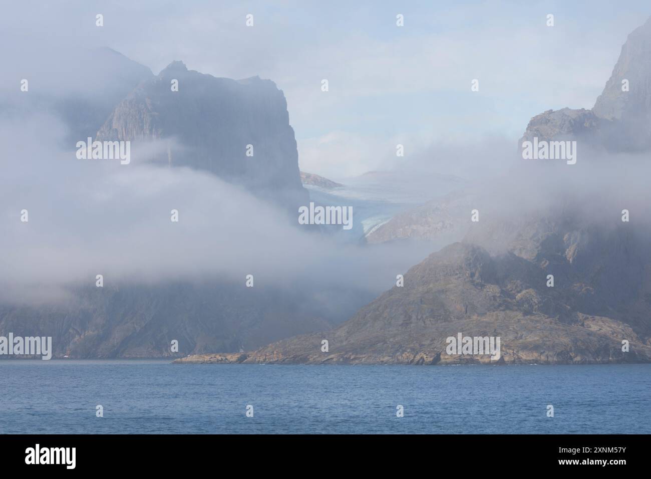 Morgenstimmung in der Charles Francis Hall Bay. Frobisher Bay, Davis Strait, Qikiqtaaluk, Baffininsel, Nunavut, Kanada, Nordamerika Stockfoto