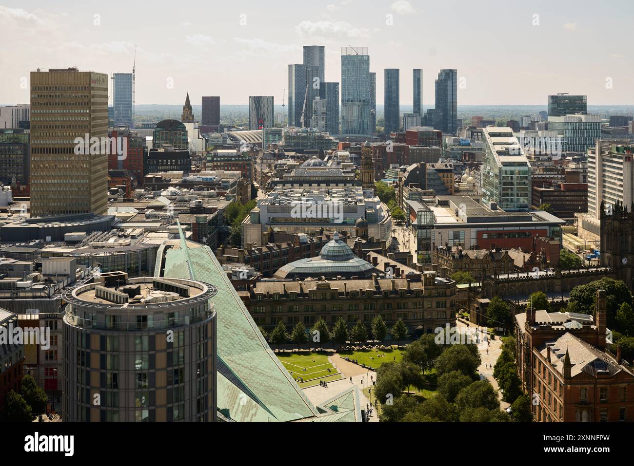 Die Skyline von Manchester zeigt die Hochhäuser am Deansgate Square Stockfoto