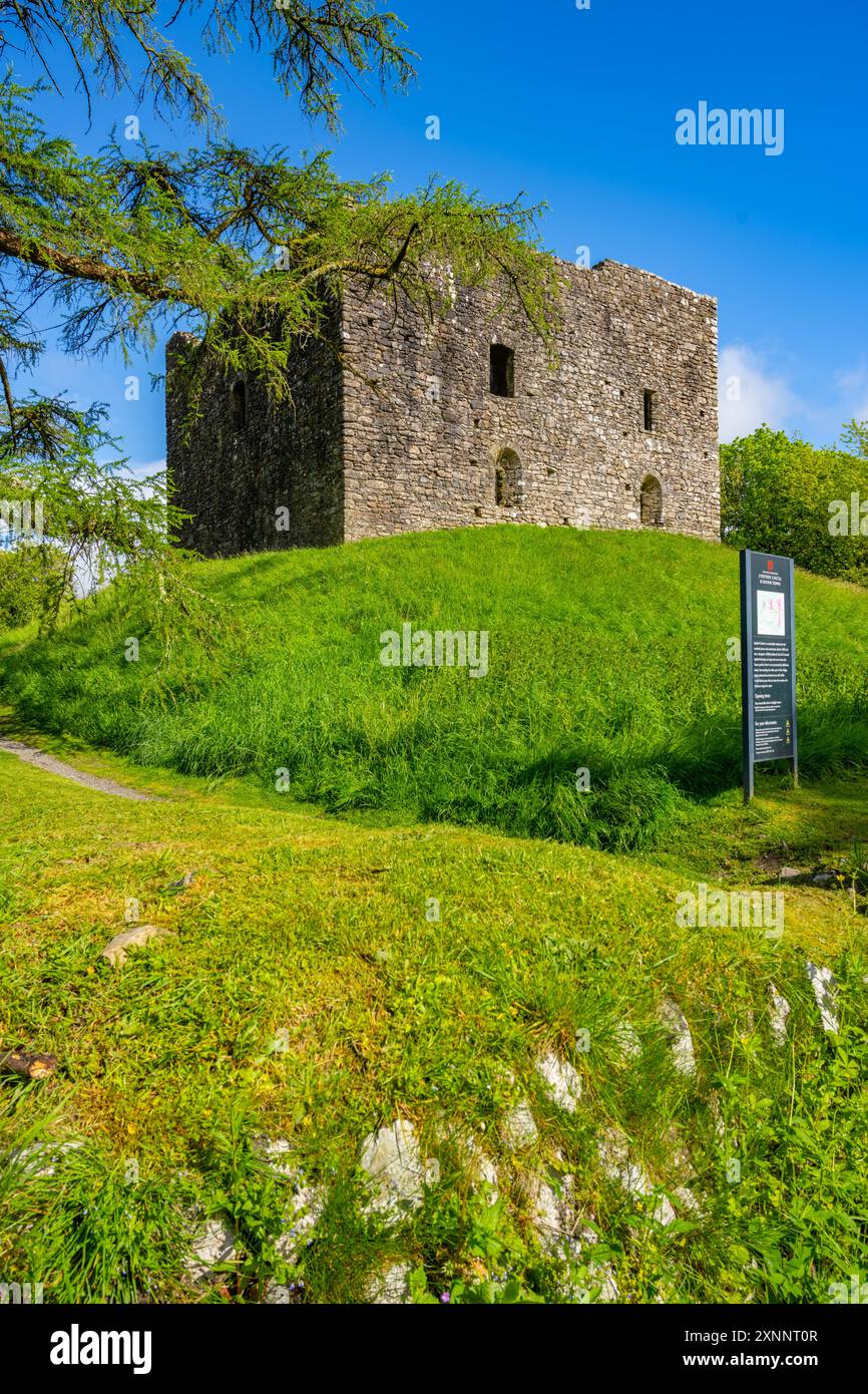 Lydford Castle Lydford Devon an einem sonnigen Frühlingsmorgen Stockfoto