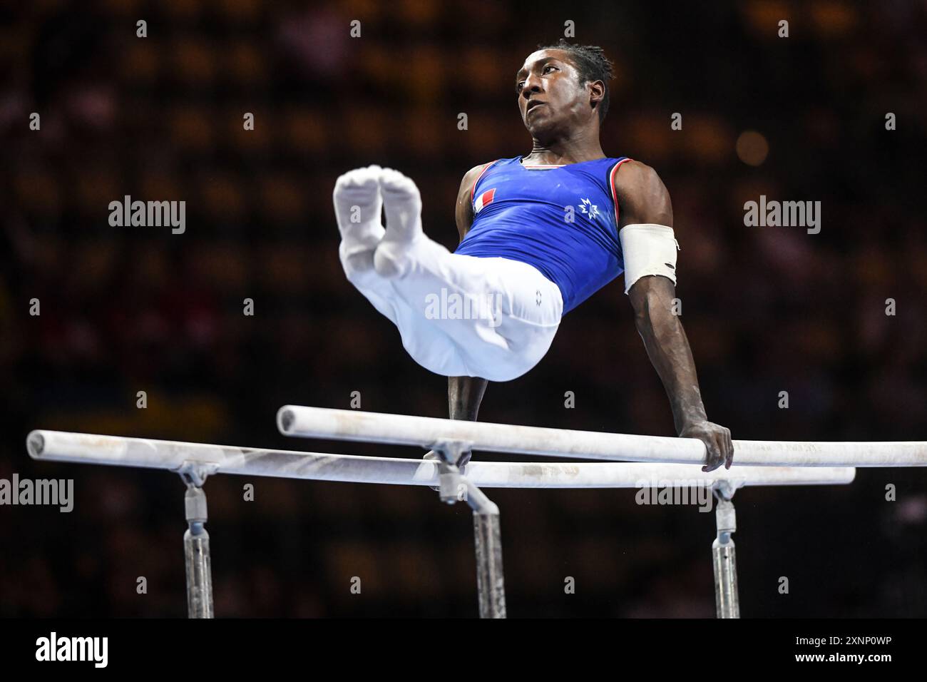 Cameron-Lie Bernard (Frankreich). Europameisterschaft München 2022: Kunstturnen, Herren-Parallelbarren Stockfoto