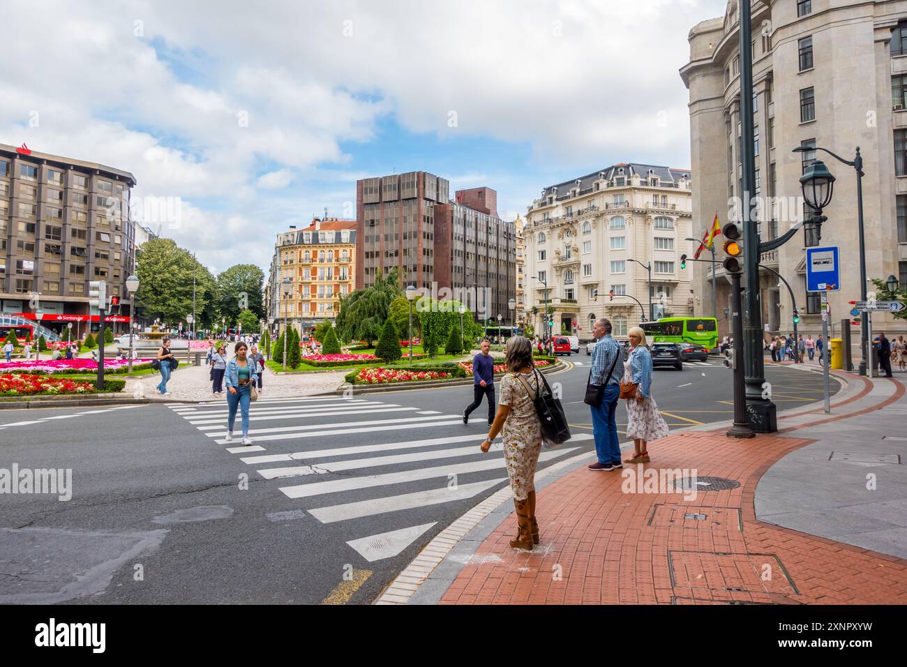 Bilbao, Spanien - 3. Juli 2024 - Moyua-Platz auf der Gran Via in Bilbao Stockfoto