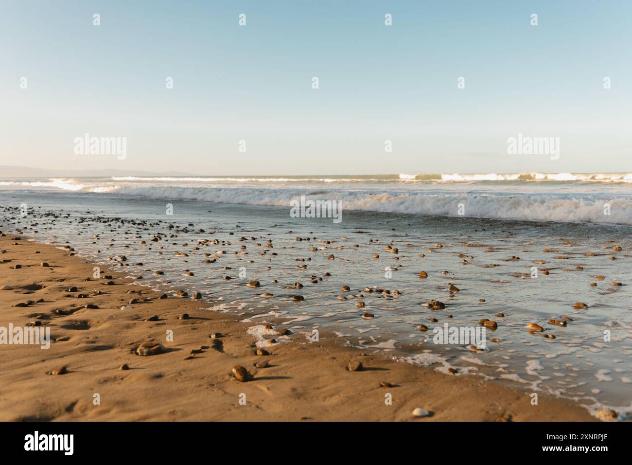 Waikuku Beach bei Golden Hour Stockfoto