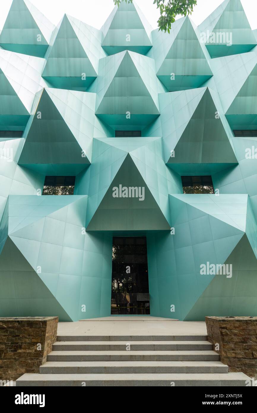 Das Äußere des National Museum of the Philippines Davao Zweigs inspiriert von der Durian Frucht in Davao City, Philippinen Stockfoto